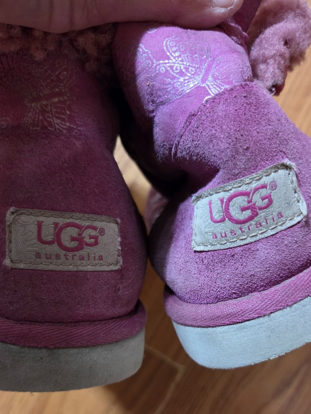 Pink ugg Boots - Picture 7 of 10